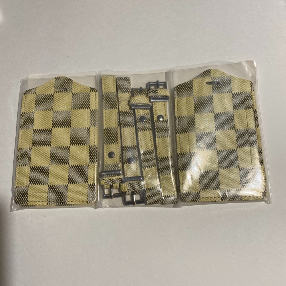 4pc Beige Luxury checkered luggage tags